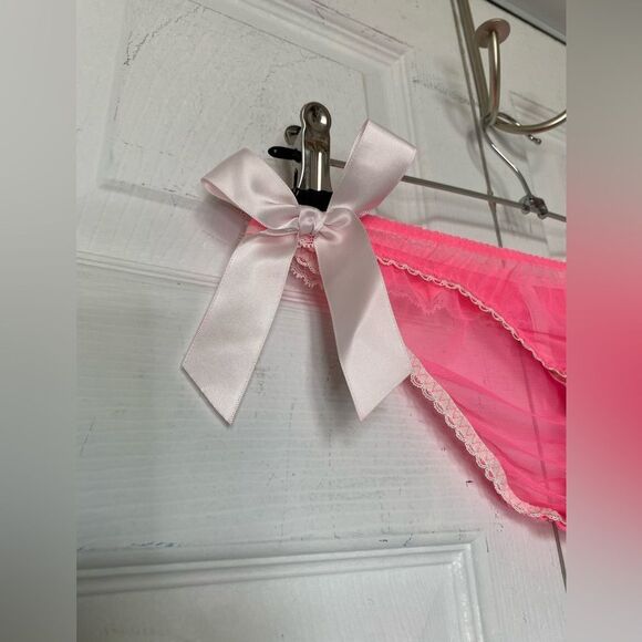 Victoria's Secret’s Baby Doll Negligee and Pant Set in Pink with Lace - Picture 10 of 11